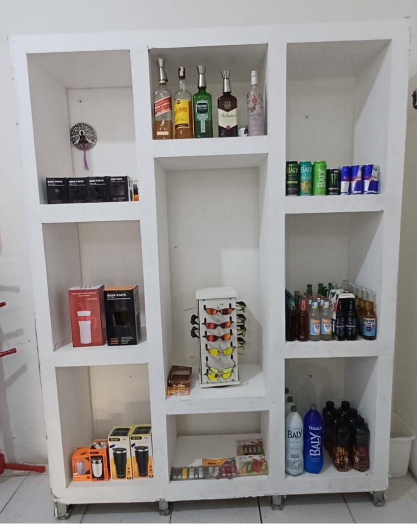 EXPOSITOR DE GESSO