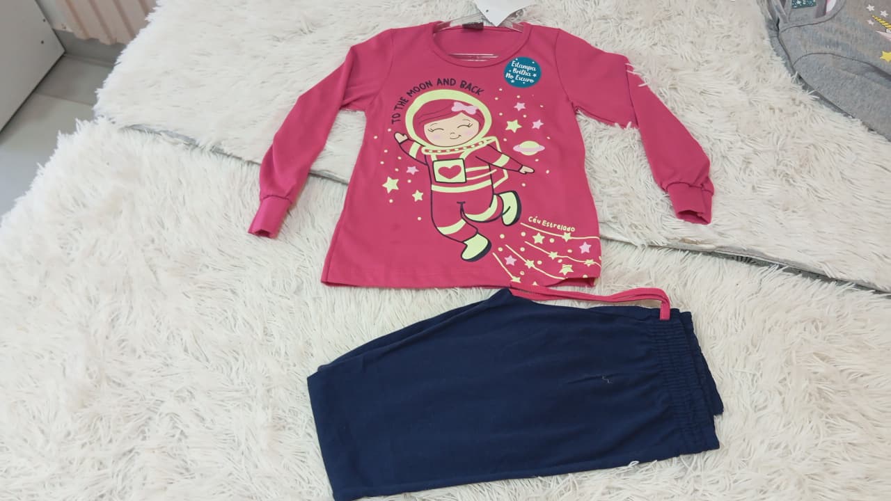 CONJUNTO PIJAMA ASTRONAUTA - TAM:4