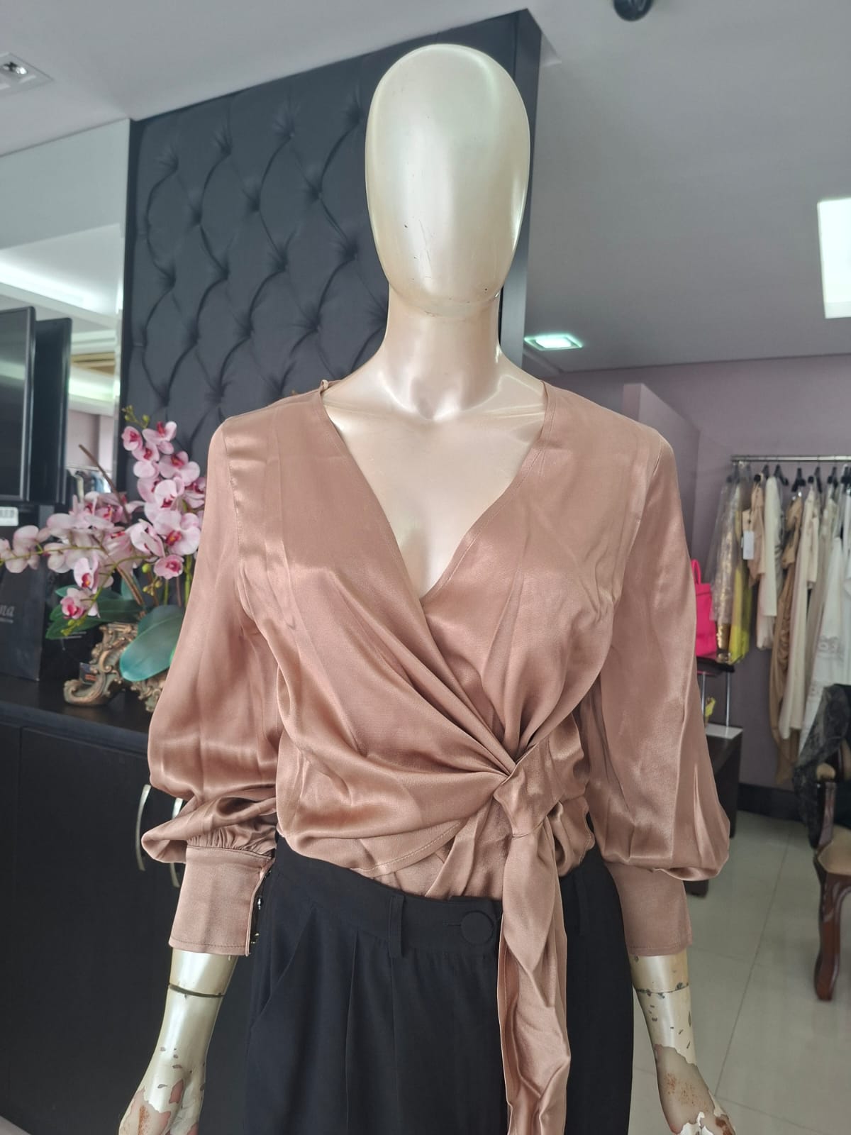 CAOS 595411 BLUSA ACETINADA TRANSPASSADA MG/LG