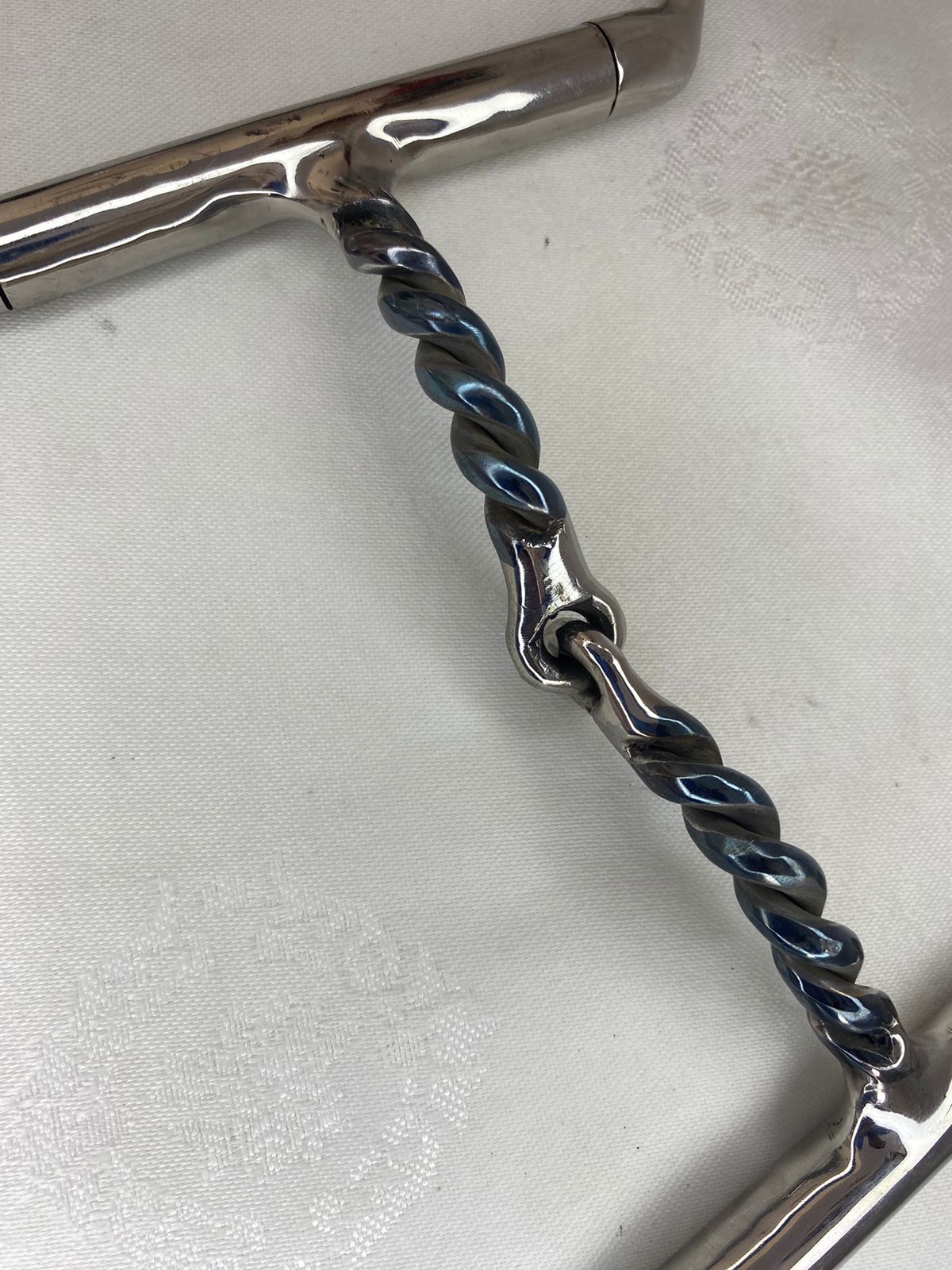 BRIDÃO D GRANDE BOCAL DE FERRO TORCIDO