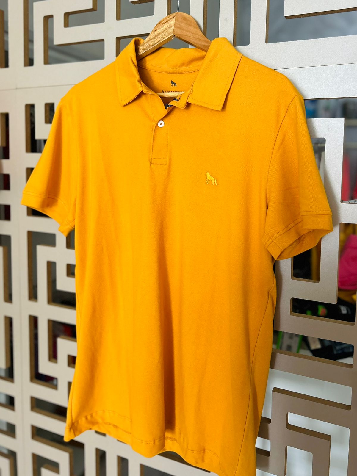 CAMISA POLO AMARELA ACOSTAMENTO TAM.GG