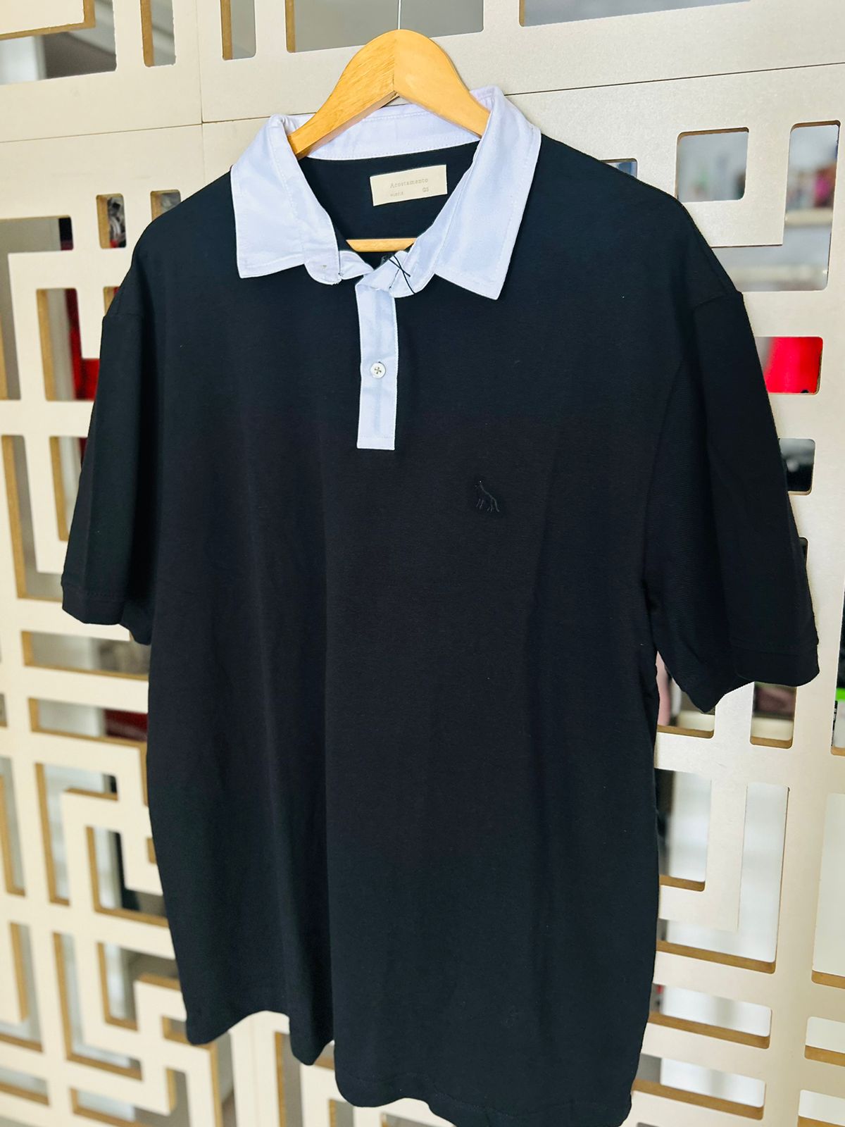 CAMISA POLO PRETA ACOSTAMENTO TAM.G3