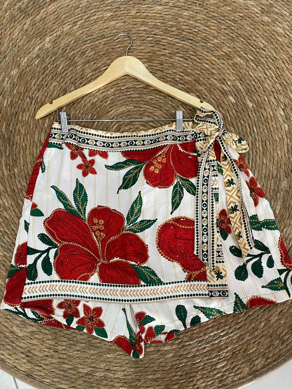 SHORTS SAIA  PLUS SIZE
