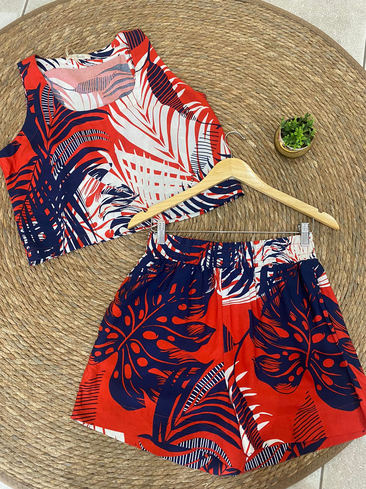 CONJUNTO ROSA SANTA SHORTS E CROPPED  M
